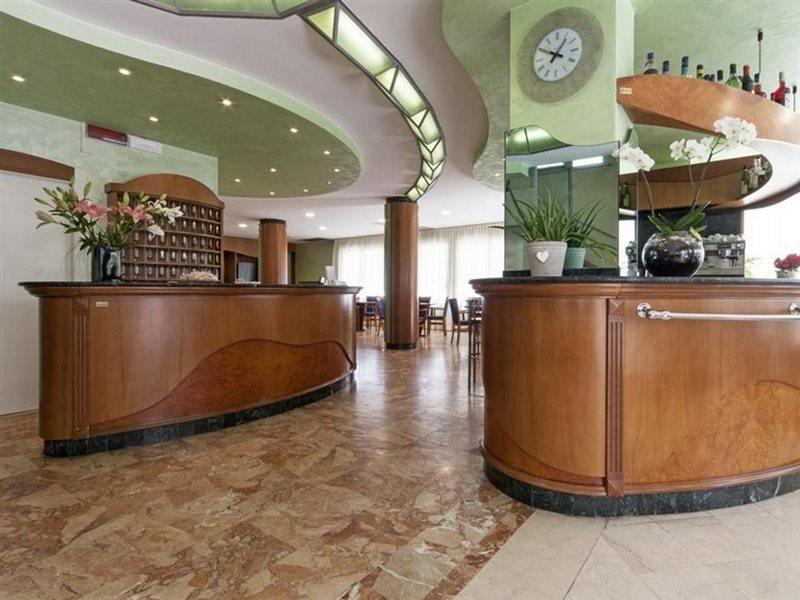 Hotel Ambra Rimini Esterno foto