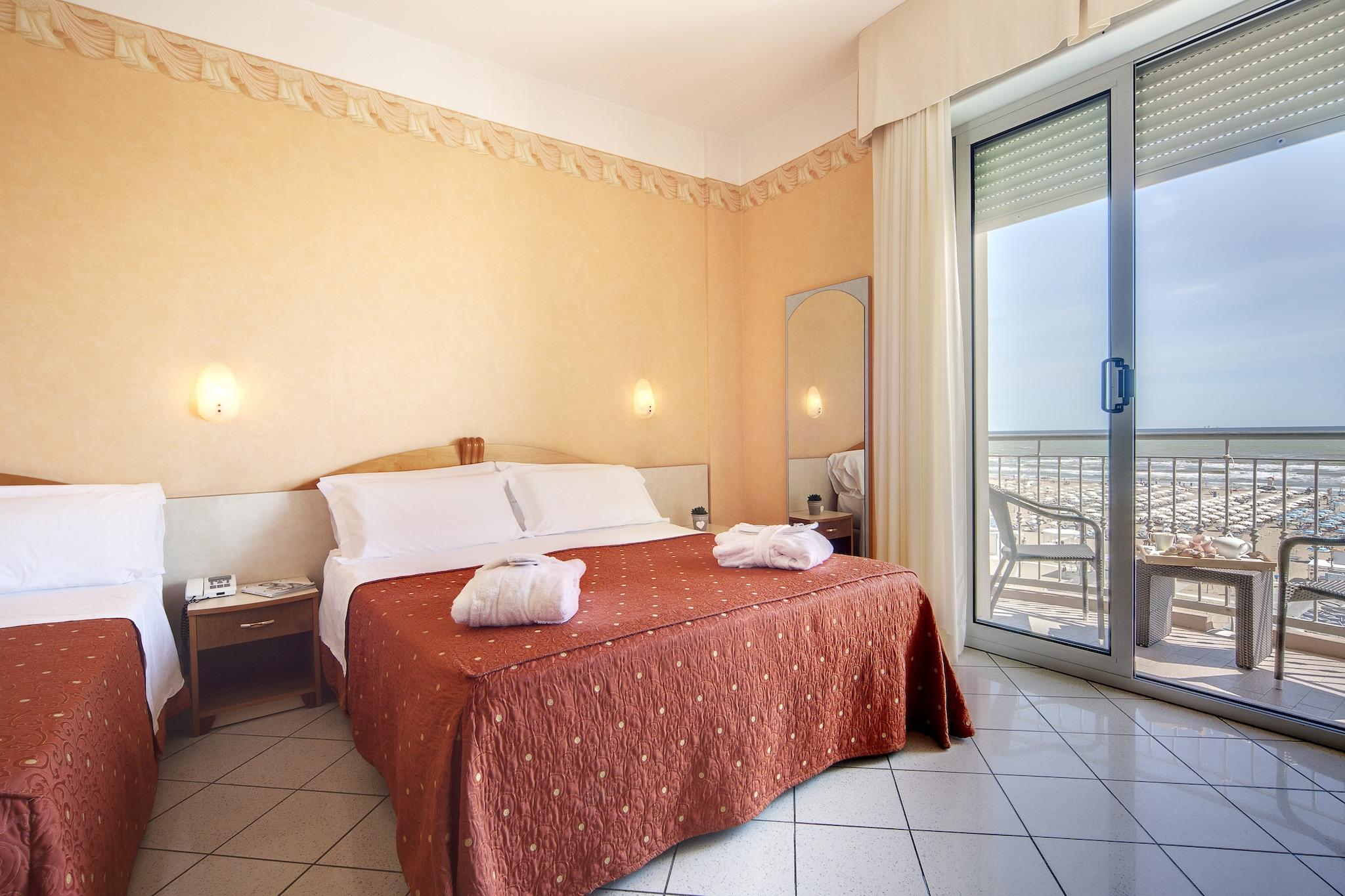 Hotel Ambra Rimini Esterno foto