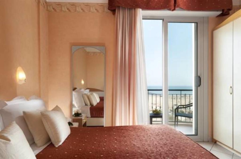Hotel Ambra Rimini Esterno foto