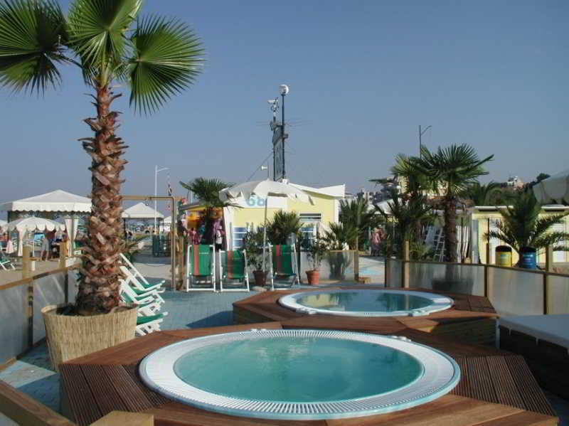 Hotel Ambra Rimini Esterno foto